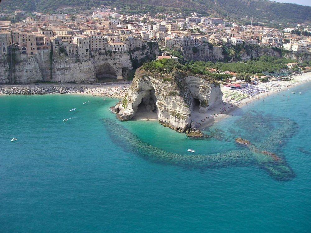 Bed and Breakfast Residenza Il Duomo Tropea Exterior foto