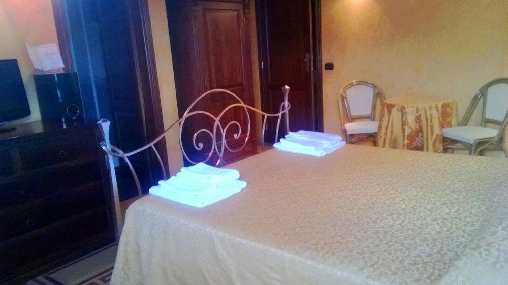Bed and Breakfast Residenza Il Duomo Tropea Exterior foto