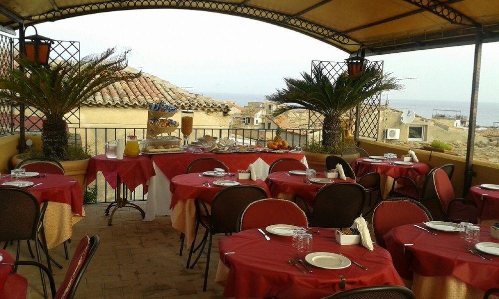 Bed and Breakfast Residenza Il Duomo Tropea Exterior foto