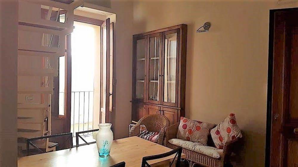 Bed and Breakfast Residenza Il Duomo Tropea Exterior foto