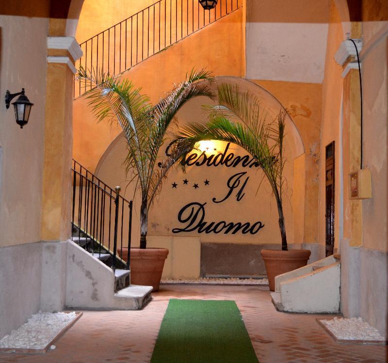Bed and Breakfast Residenza Il Duomo Tropea Exterior foto