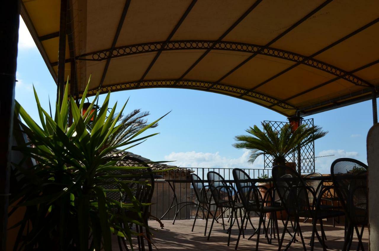 Bed and Breakfast Residenza Il Duomo Tropea Exterior foto